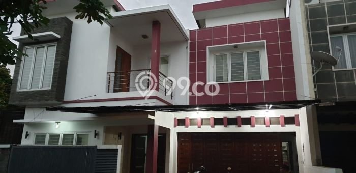 Rumah Elit Modern Tanpa Renovasi di Mampang Jakarta Selatan Rumah Elit Modern Tanpa Renovasi di Mampang Jakarta Selatan