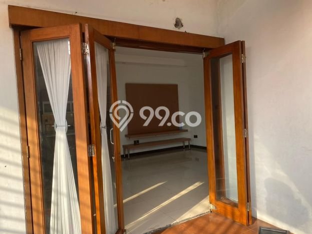 Rumah Elit Modern Tanpa Renovasi di Mampang Jakarta Selatan Rumah Elit Modern Tanpa Renovasi di Mampang Jakarta Selatan