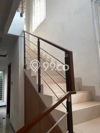 Rumah Elit Modern Tanpa Renovasi di Mampang Jakarta Selatan Rumah Elit Modern Tanpa Renovasi di Mampang Jakarta Selatan