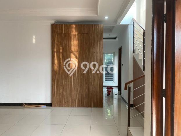 Rumah Elit Modern Tanpa Renovasi di Mampang Jakarta Selatan Rumah Elit Modern Tanpa Renovasi di Mampang Jakarta Selatan