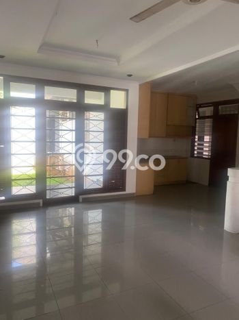 Dijual Rumah Luas Elegan Dengan View Eksklusif di Cipete, Jakarta Selatan Dijual Rumah Luas Elegan Dengan View Eksklusif di Cipete, Jakarta Selatan