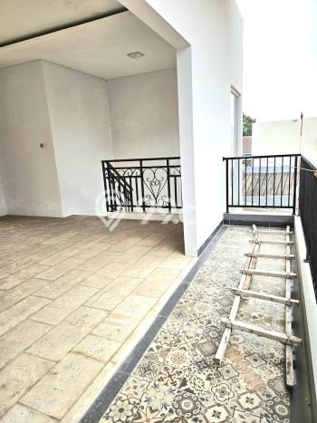 Jual Rumah Modern 5 KT di Cijantung, Jakarta Timur Jual Rumah Modern 5 KT di Cijantung, Jakarta Timur