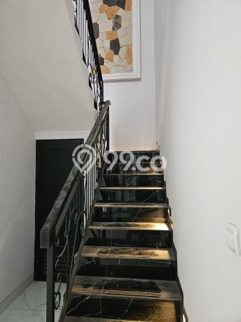 For Sale Rumah 3 Kamar Lokasi Ideal Bagus dan Strategis di Jagakarsa For Sale Rumah 3 Kamar Lokasi Ideal Bagus dan Strategis di Jagakarsa