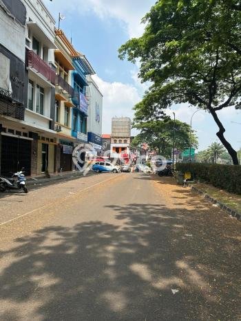Ruko Dijual di BSD Tangerang Selatan dengan Luas Bangunan 202m2 Ruko Dijual di BSD Tangerang Selatan dengan Luas Bangunan 202m2