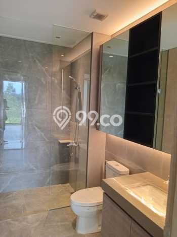 Ready to Use! Luxury House LT 276m2 Desain Elegan di BSD Ready to Use! Luxury House LT 276m2 Desain Elegan di BSD