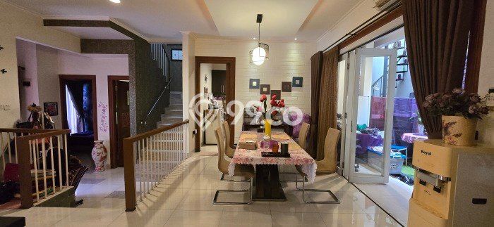 For Sale! Luxury House LT 154m2 Desain Elegan di BSD For Sale! Luxury House LT 154m2 Desain Elegan di BSD