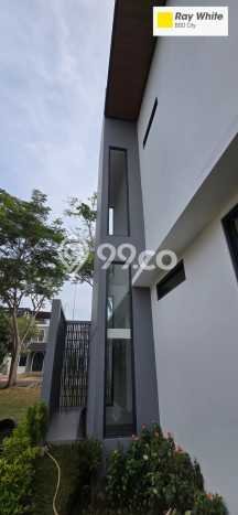 Rumah Mewah LB 260m2 Siap Pakai Desain Elegan di BSD, Tangerang Rumah Mewah LB 260m2 Siap Pakai Desain Elegan di BSD, Tangerang