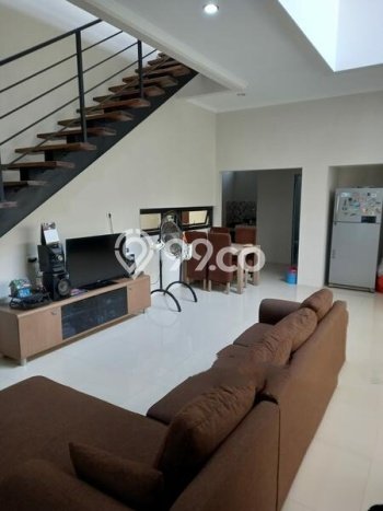Ready to Use! Premium House LT 153m2 Desain Modern di BSD Ready to Use! Premium House LT 153m2 Desain Modern di BSD