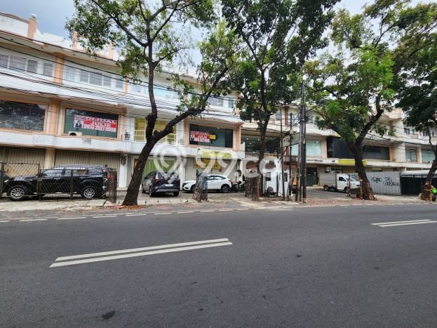 Ruko Dijual di Kebayoran Baru Jakarta Selatan dengan Luas Bangunan 350m2 Ruko Dijual di Kebayoran Baru Jakarta Selatan dengan Luas Bangunan 350m2
