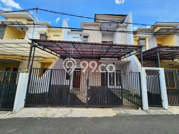Rumah Modern 3 KT di Tanjung Barat Jakarta Selatan Unfurnished Rumah Modern 3 KT di Tanjung Barat Jakarta Selatan Unfurnished