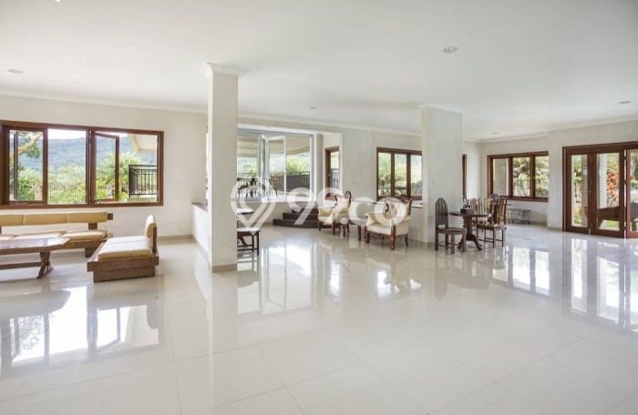 Siap Huni Rumah Mewah 5 Kamar di Cisarua Dekat ke Mana Pun Siap Huni Rumah Mewah 5 Kamar di Cisarua Dekat ke Mana Pun