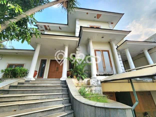 Rumah Elit Modern Tanpa Renovasi di Pondok Indah Jakarta Selatan Rumah Elit Modern Tanpa Renovasi di Pondok Indah Jakarta Selatan