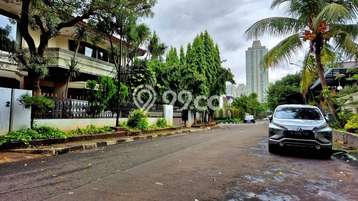 Hunian Elit LB 372m2 Siap Pakai Desain Elegan di Gandaria, Jakarta Selatan Hunian Elit LB 372m2 Siap Pakai Desain Elegan di Gandaria, Jakarta Selatan