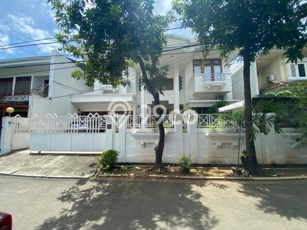 Rumah Luxury Modern Siap Huni di Kuningan Jakarta Selatan Rumah Luxury Modern Siap Huni di Kuningan Jakarta Selatan