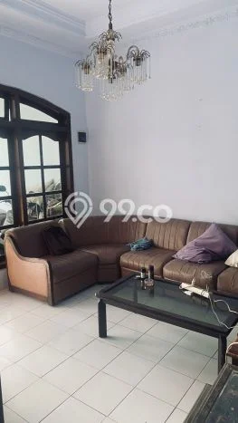 Jual Rumah Harga Miring Pare Punya 3 Kamar & LT 140m2 Jual Rumah Harga Miring Pare Punya 3 Kamar & LT 140m2