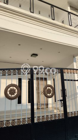 Disewakan Rumah Murah di Harapan Indah Bekasi dengan 4 KT Disewakan Rumah Murah di Harapan Indah Bekasi dengan 4 KT