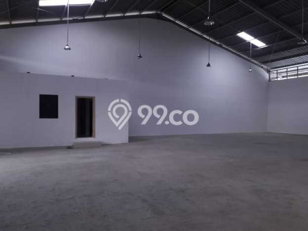AREA SUPER PREMIUM! Gudang di Telukjambe, Luas 720m², Kawasan Komersial AREA SUPER PREMIUM! Gudang di Telukjambe, Luas 720m², Kawasan Komersial