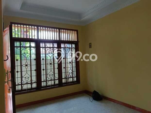 Rumah area , Akses ke Stasiun, 2 KM, Luas 100m2m² LB 160m2m² Rumah area , Akses ke Stasiun, 2 KM, Luas 100m2m² LB 160m2m²