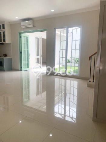 Rumah Elit LB 200m2 Siap Huni Desain Elegan di Grand Wisata, Bekasi Rumah Elit LB 200m2 Siap Huni Desain Elegan di Grand Wisata, Bekasi