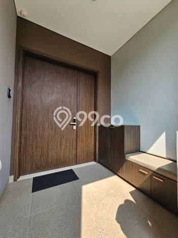 Rumah Luxury Modern Tanpa Renovasi di BSD City Tangerang Rumah Luxury Modern Tanpa Renovasi di BSD City Tangerang