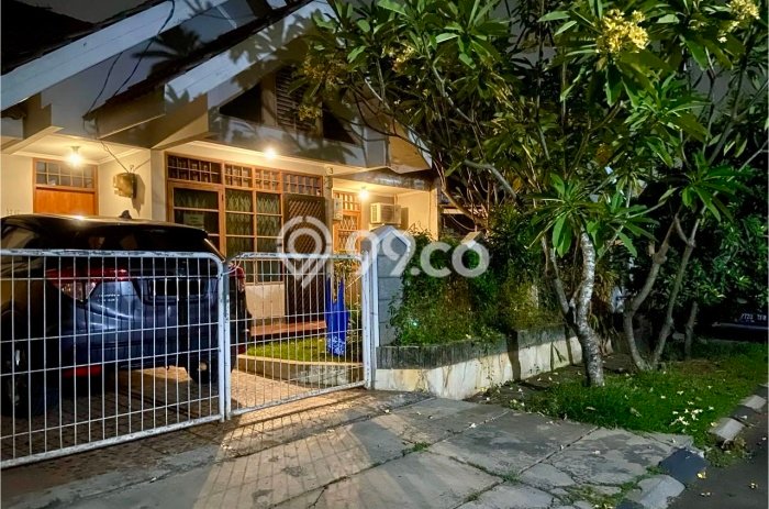 Rumah Modern 4 KT di BSD Tangerang Rumah Modern 4 KT di BSD Tangerang