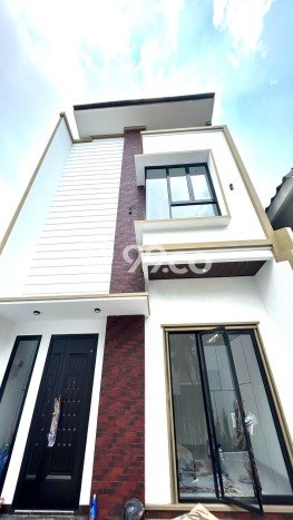 Dijual Hunian Rumah Nyaman 4 Kamar di BSD Nusaloka, Tangerang Dijual Hunian Rumah Nyaman 4 Kamar di BSD Nusaloka, Tangerang