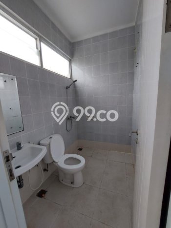 Rumah Mewah Akses Strategis di Tangerang Semi Furnished Rumah Mewah Akses Strategis di Tangerang Semi Furnished