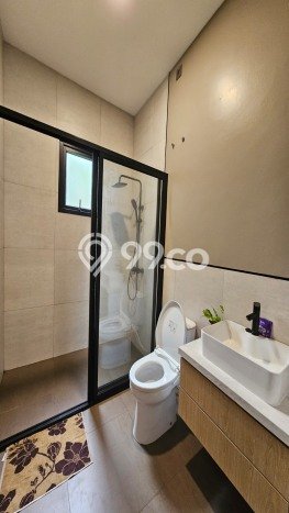 Rumah Elit Modern Siap Huni di BSD City Tangerang Rumah Elit Modern Siap Huni di BSD City Tangerang