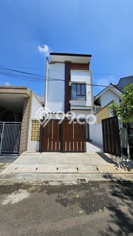Hunian Nyaman Asri 4 KT Siap Pakai di BSD City Tangerang Hunian Nyaman Asri 4 KT Siap Pakai di BSD City Tangerang