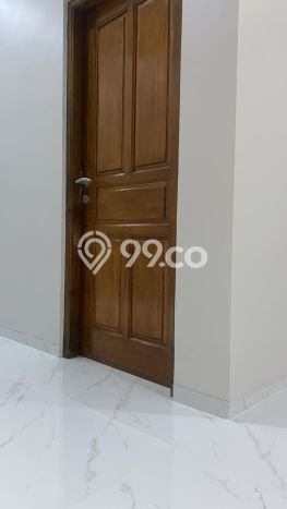 Jual Rumah Eksklusif 4 KT di Villa Melati Mas, Tangerang Selatan Jual Rumah Eksklusif 4 KT di Villa Melati Mas, Tangerang Selatan