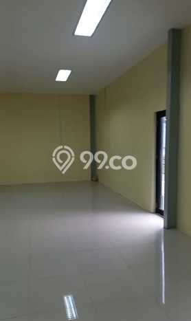 Disewakan Gudang di Kawasan Ramai BSD Luas 1000m2 Disewakan Gudang di Kawasan Ramai BSD Luas 1000m2