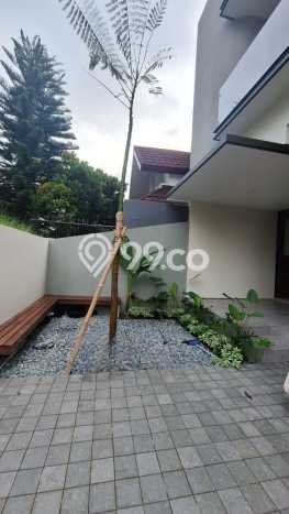 Jual Rumah Luas Elegan Dengan View Eksklusif di BSD, Tangerang Jual Rumah Luas Elegan Dengan View Eksklusif di BSD, Tangerang