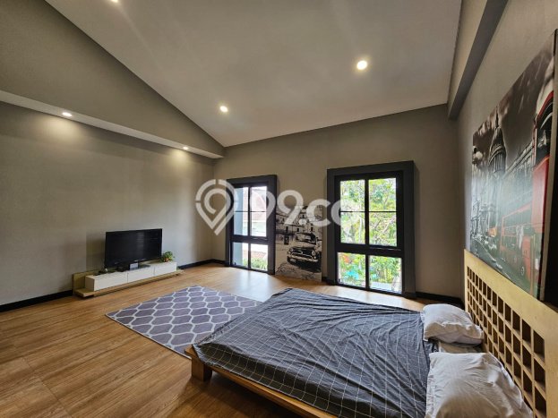 Jual Rumah Luas Megah Dengan View Eksklusif di Pondok Indah, Jakarta Selatan Jual Rumah Luas Megah Dengan View Eksklusif di Pondok Indah, Jakarta Selatan