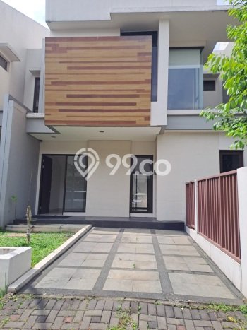 Ready to Use! Luxury House LT 120m2 Desain Elegan di BSD Ready to Use! Luxury House LT 120m2 Desain Elegan di BSD
