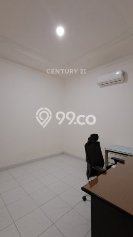 Rumah sewa siap pakai 3 Kamar Tidur di Pulomas, Jakarta Timur Rumah sewa siap pakai 3 Kamar Tidur di Pulomas, Jakarta Timur