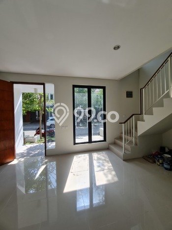 Rumah Luas Asri 2 KT Siap Huni di Citraland Surabaya Rumah Luas Asri 2 KT Siap Huni di Citraland Surabaya