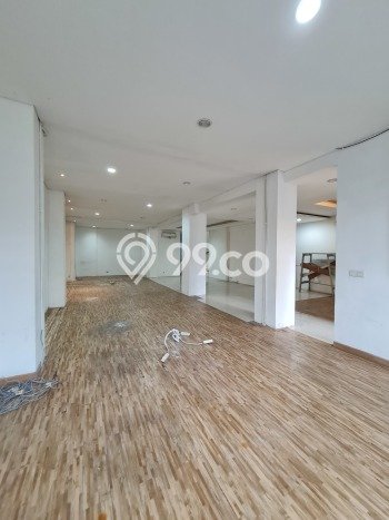Disewakan Ruko di Kawasan Ramai Raya Darmo Luas 540m2 Disewakan Ruko di Kawasan Ramai Raya Darmo Luas 540m2