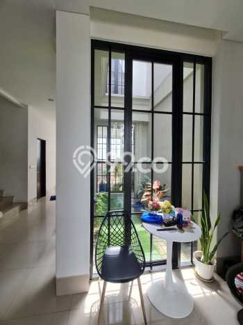 Lokasi terbaik! Rumah siap pakai disewakan di Wiyung LB 200m2 Lokasi terbaik! Rumah siap pakai disewakan di Wiyung LB 200m2