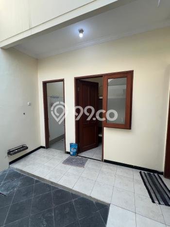 Rumah Sewa Surabaya LT 135m2 LB 100m2 Kawasan Citraland Rumah Sewa Surabaya LT 135m2 LB 100m2 Kawasan Citraland