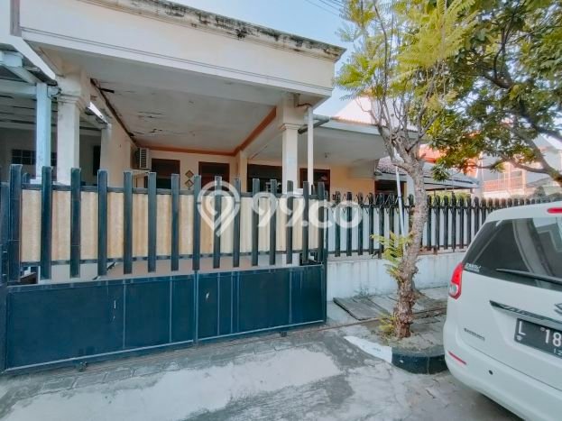 Rumah Luxury Modern Siap Huni di Mayjen Sungkono Surabaya Rumah Luxury Modern Siap Huni di Mayjen Sungkono Surabaya
