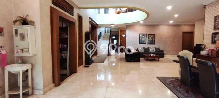 Jual Rumah Luas Elegan Dengan View Eksklusif di Pejaten, Jakarta Selatan Jual Rumah Luas Elegan Dengan View Eksklusif di Pejaten, Jakarta Selatan