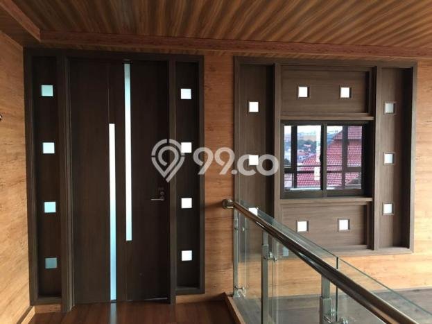 Ready to Use! Luxury House LT 258m2 Desain Elegan di Pejaten Ready to Use! Luxury House LT 258m2 Desain Elegan di Pejaten
