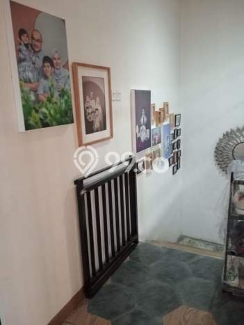 Rumah Luas Asri 3 KT Siap Pakai di BSD Tangerang Rumah Luas Asri 3 KT Siap Pakai di BSD Tangerang