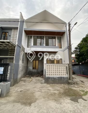 Rumah Strategis Minimalis Lb 100m2 di Ciputat, Tangerang Selatan Rumah Strategis Minimalis Lb 100m2 di Ciputat, Tangerang Selatan