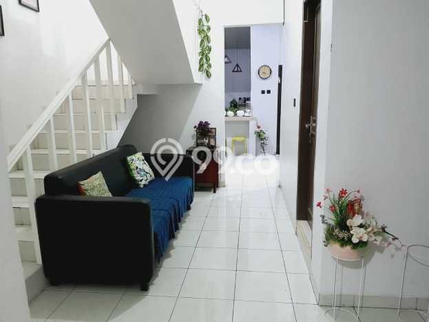 Dijual Hunian Rumah Terawat 3 KT di Bintaro, Tangerang Selatan Dijual Hunian Rumah Terawat 3 KT di Bintaro, Tangerang Selatan
