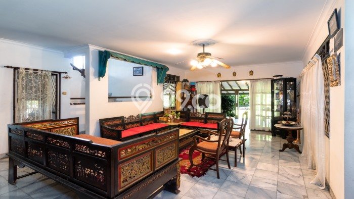 Rumah Elit Modern Siap Huni di Cinere Jakarta Selatan Rumah Elit Modern Siap Huni di Cinere Jakarta Selatan