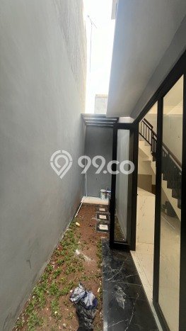 For Sale Hunian Rumah Terawat 4 Kamar di Ciater, Tangerang For Sale Hunian Rumah Terawat 4 Kamar di Ciater, Tangerang