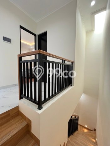 Hunian Nyaman Asri 3 KT Siap Pakai di Bintaro Tangerang Selatan Hunian Nyaman Asri 3 KT Siap Pakai di Bintaro Tangerang Selatan
