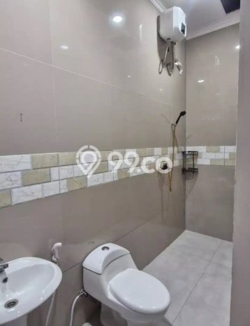 Dijual Rumah Luas Elegan Dengan View Eksklusif di Modernland, Tangerang Dijual Rumah Luas Elegan Dengan View Eksklusif di Modernland, Tangerang