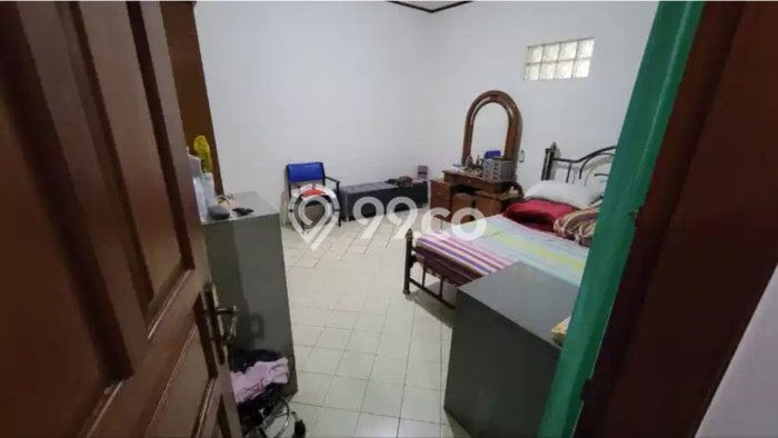 For Sale Rumah 6 Kamar Lokasi Strategis Bagus dan Strategis di Duren Sawit For Sale Rumah 6 Kamar Lokasi Strategis Bagus dan Strategis di Duren Sawit